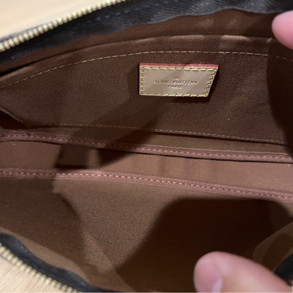 Louis Vuitton Multi Pochette Crossbody Bag - Picture 5 of 9